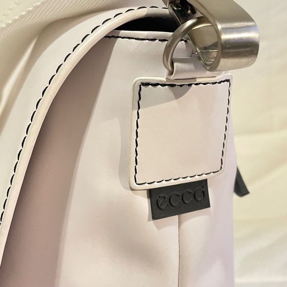 ECCO White Messenger Bag Shoulder Bag - Picture 2 of 16